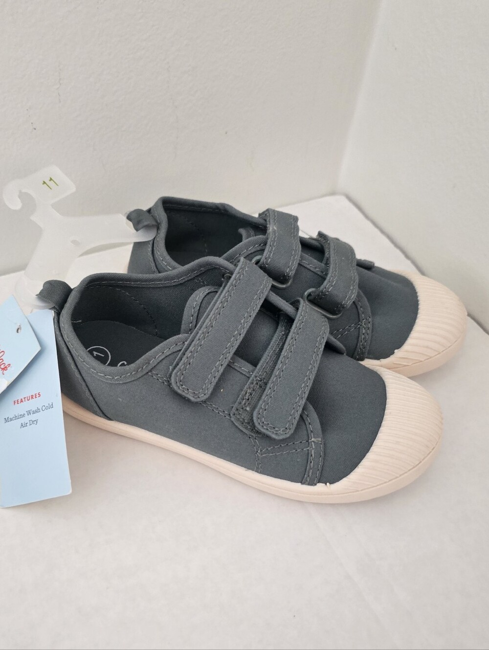 Cat & Jack Charcoal Canvas Sneakers with Off White Toe Toddlers 11 NWT